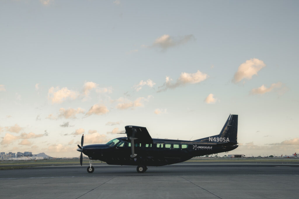 MOKULELE CESSNA GRAND CARAVAN a